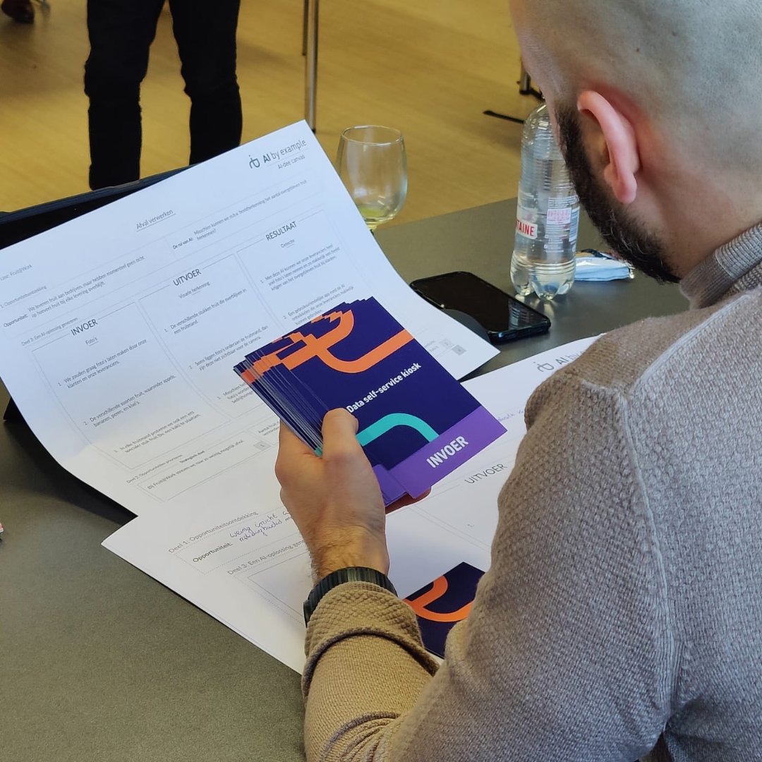 aibyexample's tweet image. Het was een geslaagde ideathon!🧠Aan de hand van kaarten🃏 en toepassingen gingen de deelnemers aan de slag. 👉 bit.ly/40UjpGr

Bekijk hier de verschillende toepassingen die AI by example heeft uitgewerkt? 👉 toepassingen.aibyexample.be

@HogeschoolPXL @uhasselt @VLAIO_be