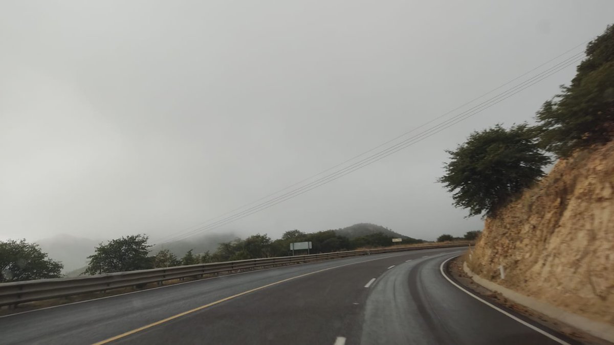 ALERTA POR AGUANIEVE
Se registra en este momento caída de aguanieve en la carretera Ímuris-Cananea, se recomienda a los automovilistas extremar precauciones.