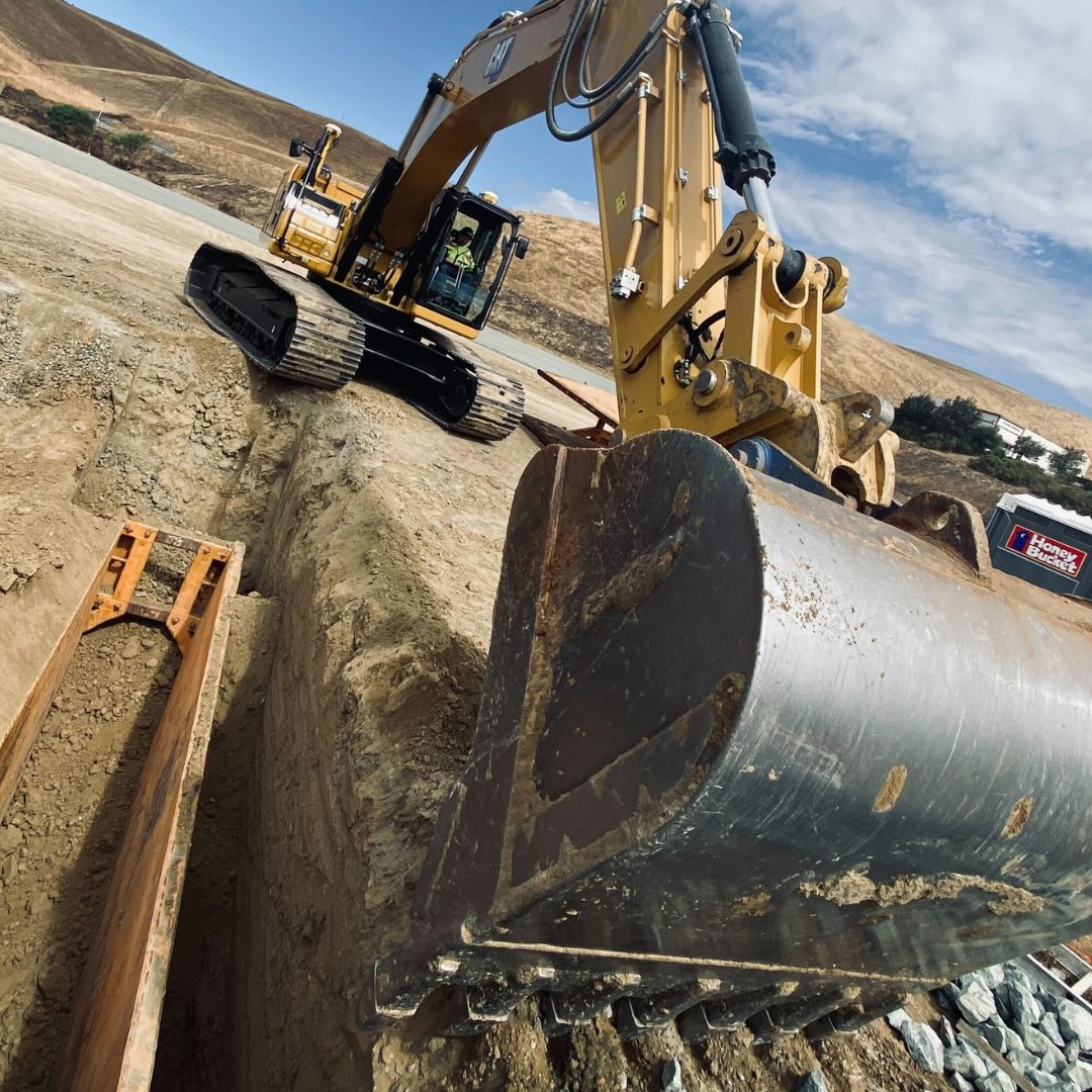 Hard work and dedication pave the way for success.🛣️

#constructionlife #norcal #pipeline #sanfranciscobayarea