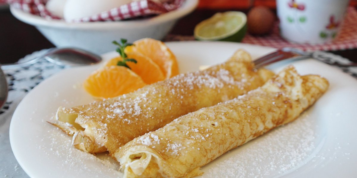 VisitLooe's tweet photo. We are sorry to announce that the Pancake Race scheduled for Saturday 18 February at Tencreek Holiday Park is cancelled due to low entry numbers.

We hope you will still enjoy some delicious pancakes at home on Shrove Tuesday
#pancakerace #event #cancelled https://t.co/USzSkQMMiX