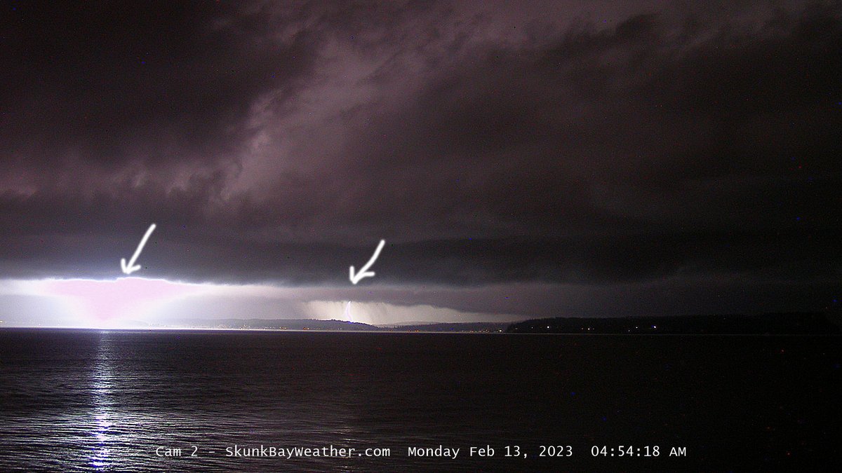 Skunkbayweather's tweet photo. Notice that there are actually 2 lightning strikes in this image... https://t.co/tGLbHr2Qc8
