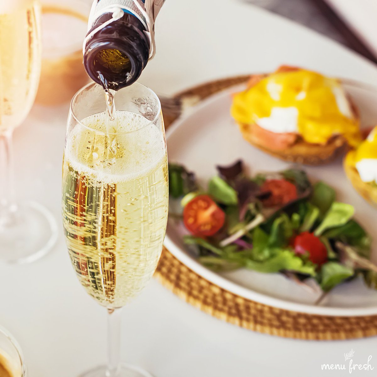 Menu_Fresh's tweet image. Happy Galentine’s Day! 🥂🎉

Here’s a day to celebrate your gals and guy friends. It’s time to get out the cocktails, nibbles and scrumptious sharers to create a dining experience they’ll never forget. 

#menufresh #chefsuk #galentinesday #galentines