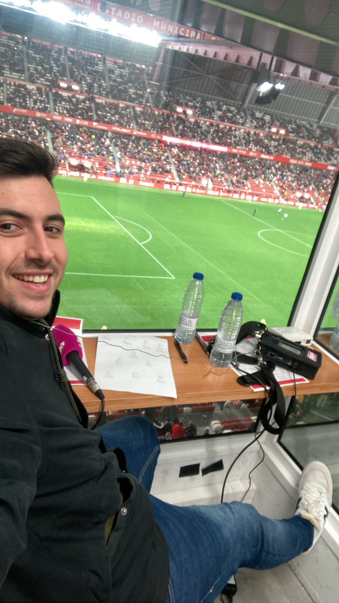 Feliz día mundial de la radio, es un placer poder hacer de una pasión tu profesión🎙️