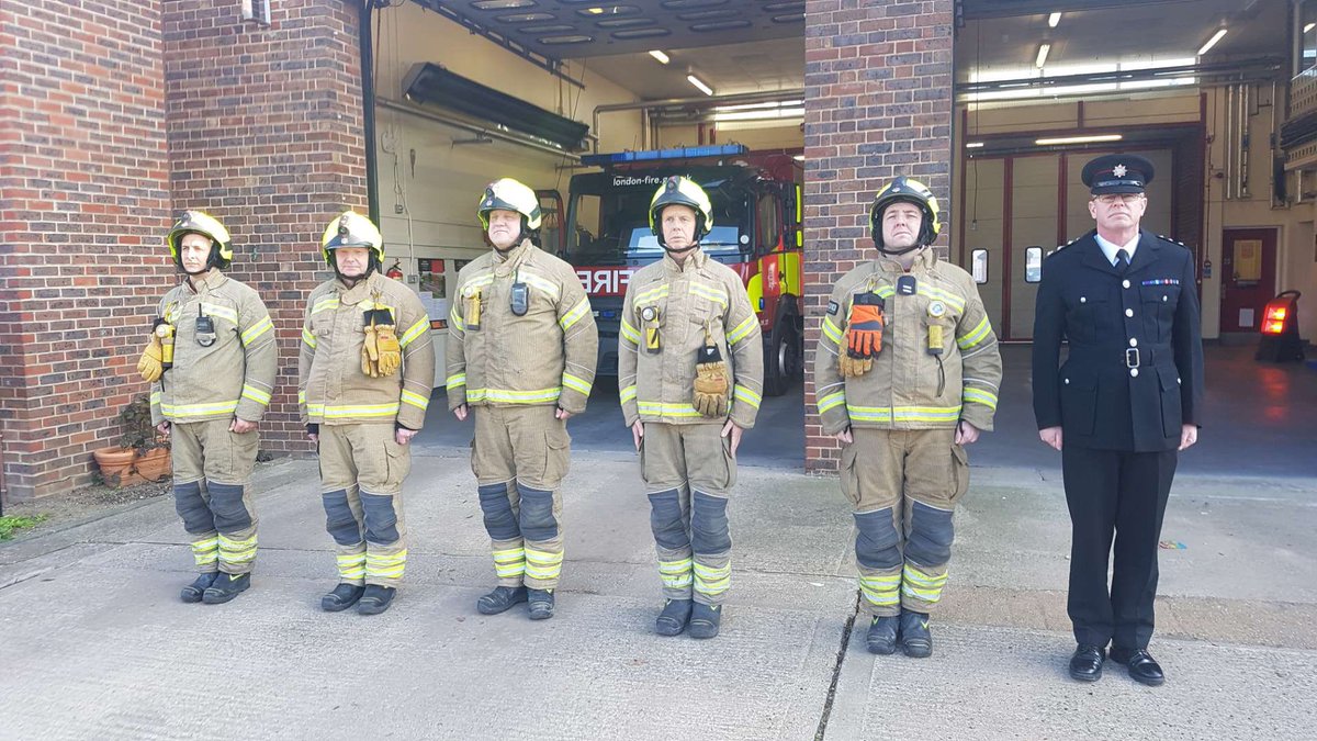 Staff from Hornchurch fire station held a minutes silence in memory of FF Barry Martin who tragically died in the line of duty fighting a fire in Edinburgh, our thoughts are with Barry,s family and friends.