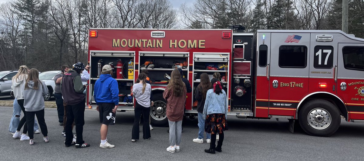 Thanks to Mountain Home Fire Department for talking to <a href="/WHHS_Falcons/">West Henderson</a> Foods I &amp; II students about fire safety, kitchen safety, and how to effectively use a fire extinguisher. #LifeSkills <a href="/HCPSNC/">Henderson County Public Schools</a> #bePrepared