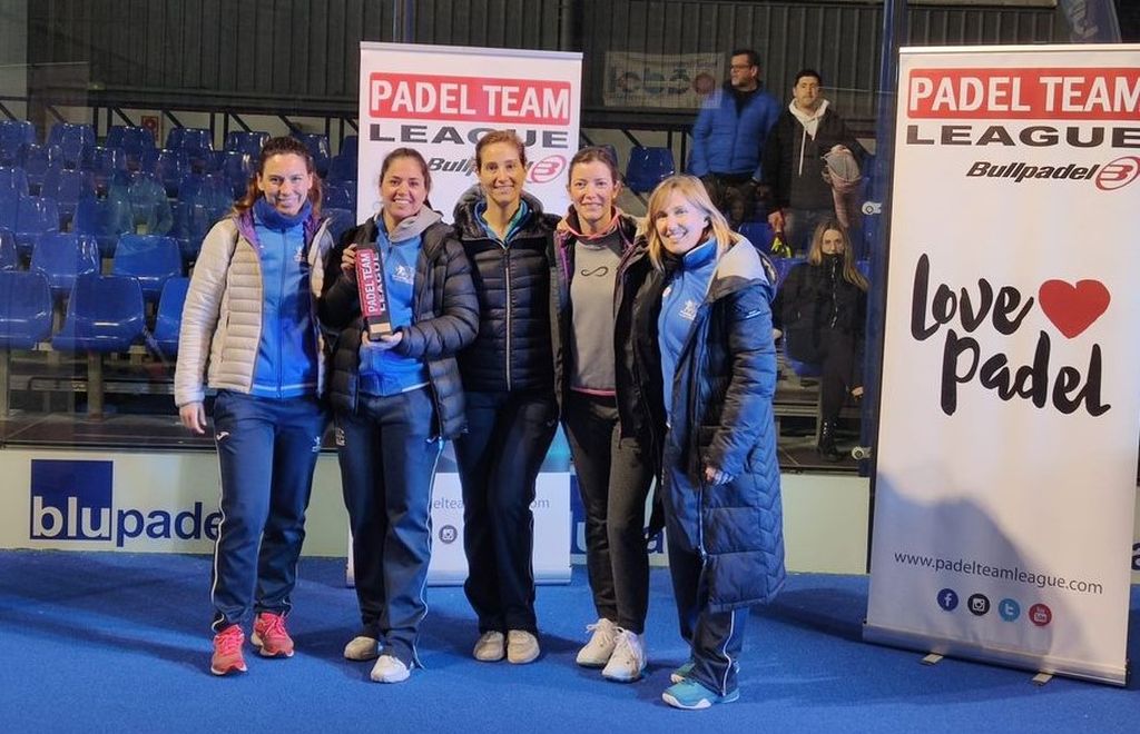 EQUIPO -A - FEMENINO SUBCAMPEONAS EN 2º CATEGORIA

El equipo femenino A., se consagraron subcampeonas en las finales de la liga BULLPADEL. , muy buen nivel de juego . Logrando la clasificación para jugar próximo 4 marzo en valencia el MASTER-. #Alicant

padelclubalicante.com/index.php/sub-…