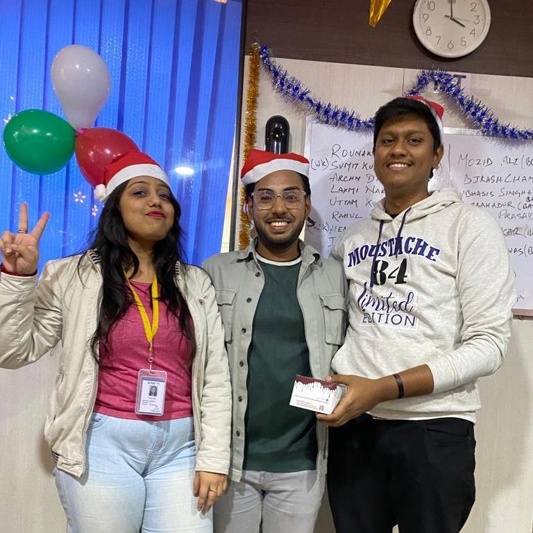 PrediQtit's tweet photo. A glimpse of PrediQt Christmas celebrations.

#christmascelebration #lateupload #teambonding #endofseason #christmastheme https://t.co/Pox1rQtXYb