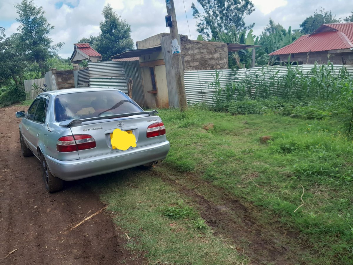 RaphaelMutua07's tweet photo. @RaknaProperties 
PRIME DEVELOPED PROPERTY FOR QUICK SALE ~ NKUBU AREA
KEY FEATURES;
 - Sitted on 1/8 acre plot
- Has a 3bdr,2bdr and a commercial shop 
- Secure gate
- 2 water projects &amp; power
- About 500mtrs from the tarmac Price @Kes.2 Million
Call/Whatsapp 0722 564255 https://t.co/Kdlr3HM0L3