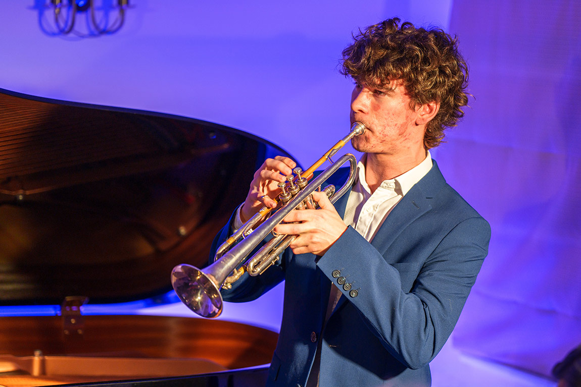 breintonsoiree's tweet photo. Our 7th annual Young Performers Recital took place on Saturday - a launch point for the talent of tomorrow:  Megan Clarke (cello), Will Everitt (trumpet), Rhia Thomas (violin) &amp; Stefanija Nikolich (piano) more: https://t.co/VhplvniU0i https://t.co/Wh03JqLYVP