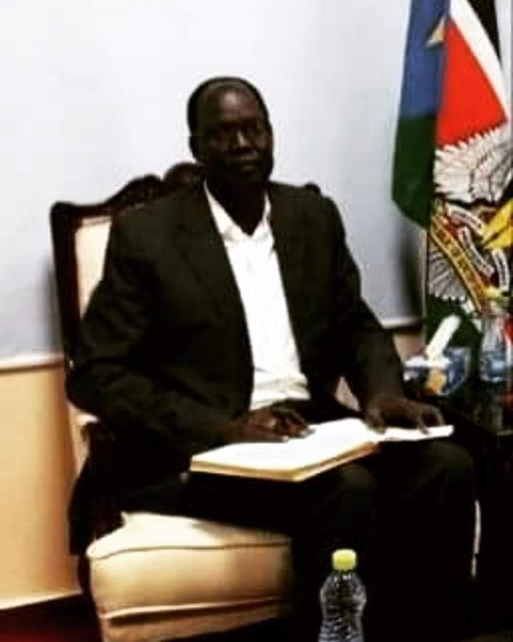 both_yiech's tweet photo. The #Peace_Agreement is reduced to distribution of Positions and Privileges to the elites, and sharing of power amongst #Politicians; sharing of wealth between them and their families; #Citizens are not beneficiaries of the peace dividends.  

#KIIR_and_RIEK #MUST_GO! #SSOT. https://t.co/xevUtH48eR