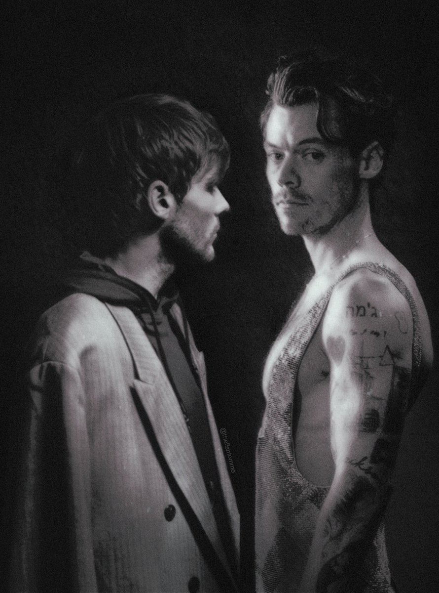 aGUTSgirl's tweet photo. the dagger and the rose ππ
#manip #larrymanip #larrymanips #larrystylinson #HarryStyles #LouisTomlinson https://t.co/ddREejvOId