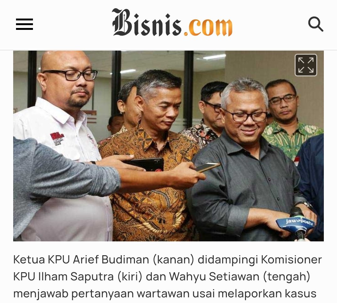 ekowboy2's tweet photo. Sulit menyangkal kalo ini bukan balas jasa, yg jelas doi banyak melaporkan rakyat termasuk saya

Silahkan nilai sendiri.. 
Gusti Allah mboten sare!! https://t.co/VGpF5LEKMv