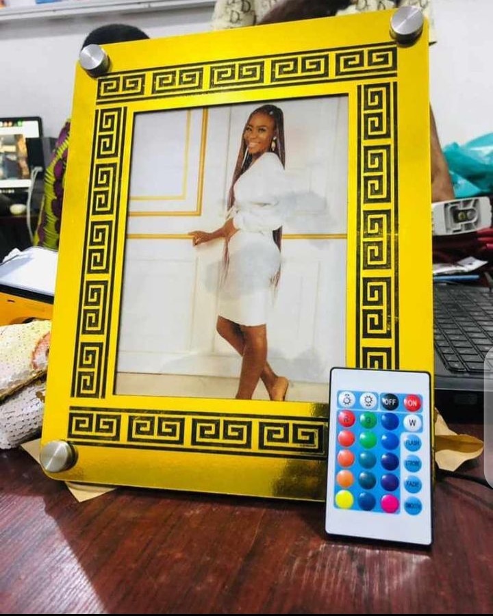 wfTizzle_'s tweet photo. 26,000
Reflective acrylic luminous frame
It on different types of lights.
Tee Black Concept give the best quality frames. https://t.co/vSnxMRRzHB