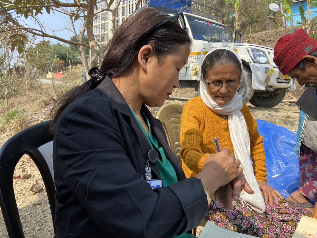basnet_bhumika's tweet photo. समाजबाट वञ्चित भएका कोड रोगीहरूको गौरव फर्काई ल्याउन मा आऊ हामी एक हौं । 

* शरीरमा कुनै प्रकारको बेरंग दाग वा धब्बा साथै शरीरको त्यस भागमा अनुभवको कमी भएको खण्डमा नियमित जाँच गर्न आवश्यक हुन्छ ।

Sparsh Leprosy Awareness Campaign.
@USAID_NISHTHA @MoHFW_INDIA @SusanPradhan18 https://t.co/3uPeJmrmYt