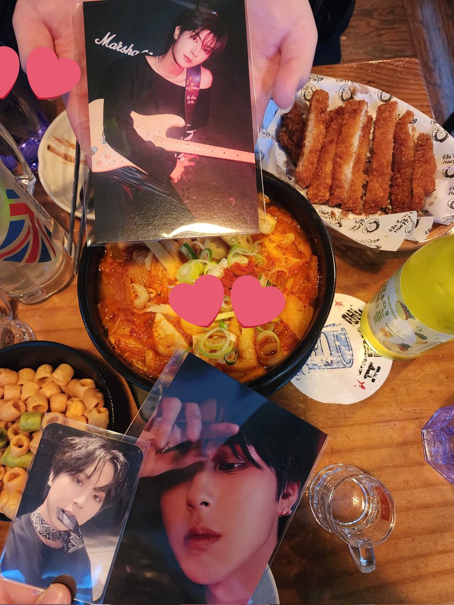 오랜만이 언니랑 💜💙

#기욱이_볼주머니_저장창고
#강건너_현구맛집