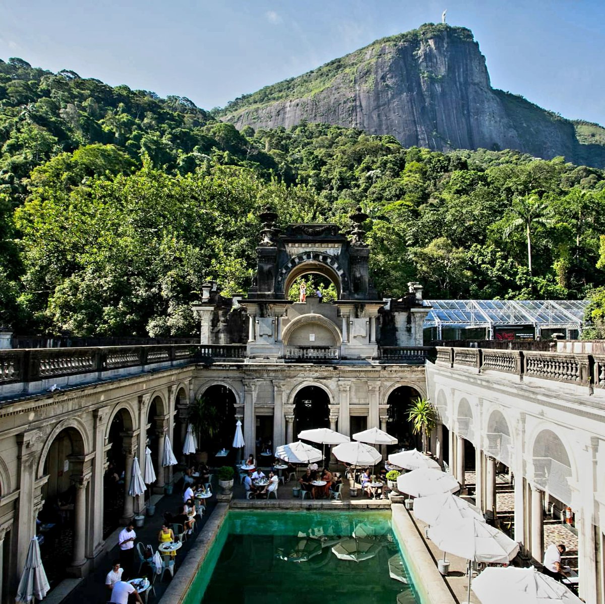 riodejaneiro's tweet photo. O Parque Henrique Lage é um parque público localizado aos pés do morro do Corcovado, na rua Jardim Botânico. Confira sobre esse local carioca:
https://t.co/bx56ZQ9GdS
#parquelage #parquesdorio #aoarlivre #riodejaneiro #natureza #parquenacionaldatijuca https://t.co/G1PJuV05h2