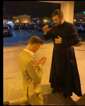 Sachinettiyil's tweet photo. Harrison Butker, a devout Catholic, whose final kick made Kansas City Chiefs champions at Super Bowl receives blessings from a Catholic priest. https://t.co/mPSJsMVwCr