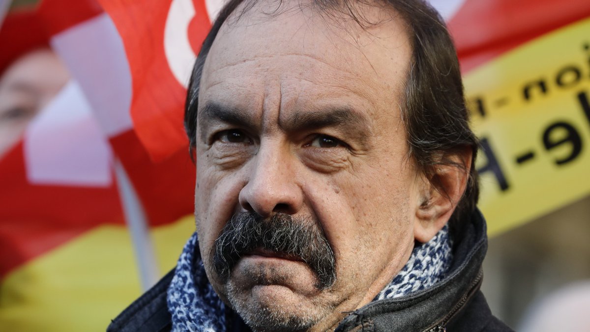 tousmesliens's tweet image. vous trouvez pas que Martinez ressemble au beauf' de Cabu? MDR #Martinez #retraites #planqué #feignasse