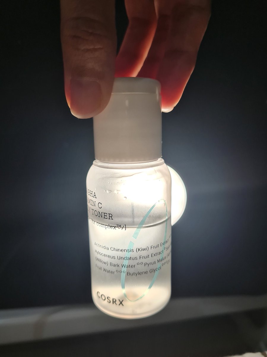 dinnah_'s tweet photo. ✨️ #wts preloved korean skincares ✨️

Karena lg pakai obat dokter, jadi serum-toner actives harus kurelakan dulu.

Ada lokal juga denk. #cosrx #manyofactory #biobeautylab https://t.co/i5wFNFGt0a