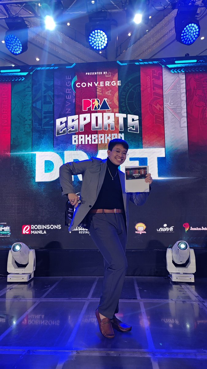 wrexhero's tweet photo. ⭕ Host a UAAP/NCAA event (not yet)
✅ Host a historical event for the PBA @pbaconnect Esports Bakbakan Draft 😗
Yup, forda laktaw tayo as #BigTimeWrex 🎴 #GameTayoDito #Wrexperience #EventsHosting https://t.co/Xohb3hV6m7