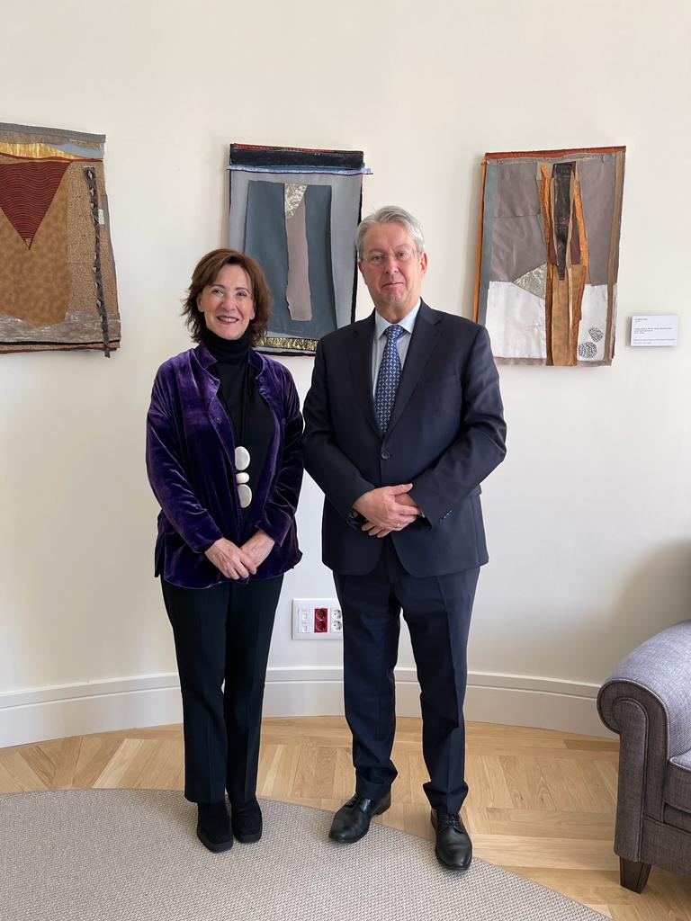 El Embajador 🇱🇺<a href="/BieverChristia1/">Christian Biever</a> ha conversado esta mañana con  la Embajadora en Misión Especial para la Política Exterior Feminista de España, María Jesús Conde Zabala sobre el alcance, avances y retos de la política exterior feminista de ambos países.
#Luxembourg