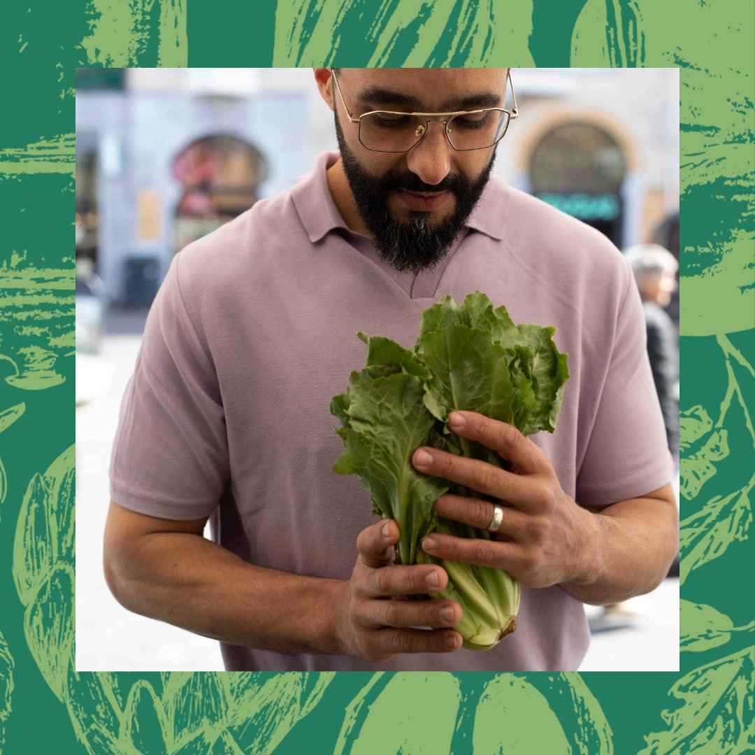 Ik kan mijzelf laten fascineren door groentes (niet voor niets maakte ik het boek Vega Arabisch, groentes zijn FANTASTISCH). De geur, de bladeren, de texturen, de smaak, de kookmogelijkheden, álles... 

#cheftoub #toubtoub