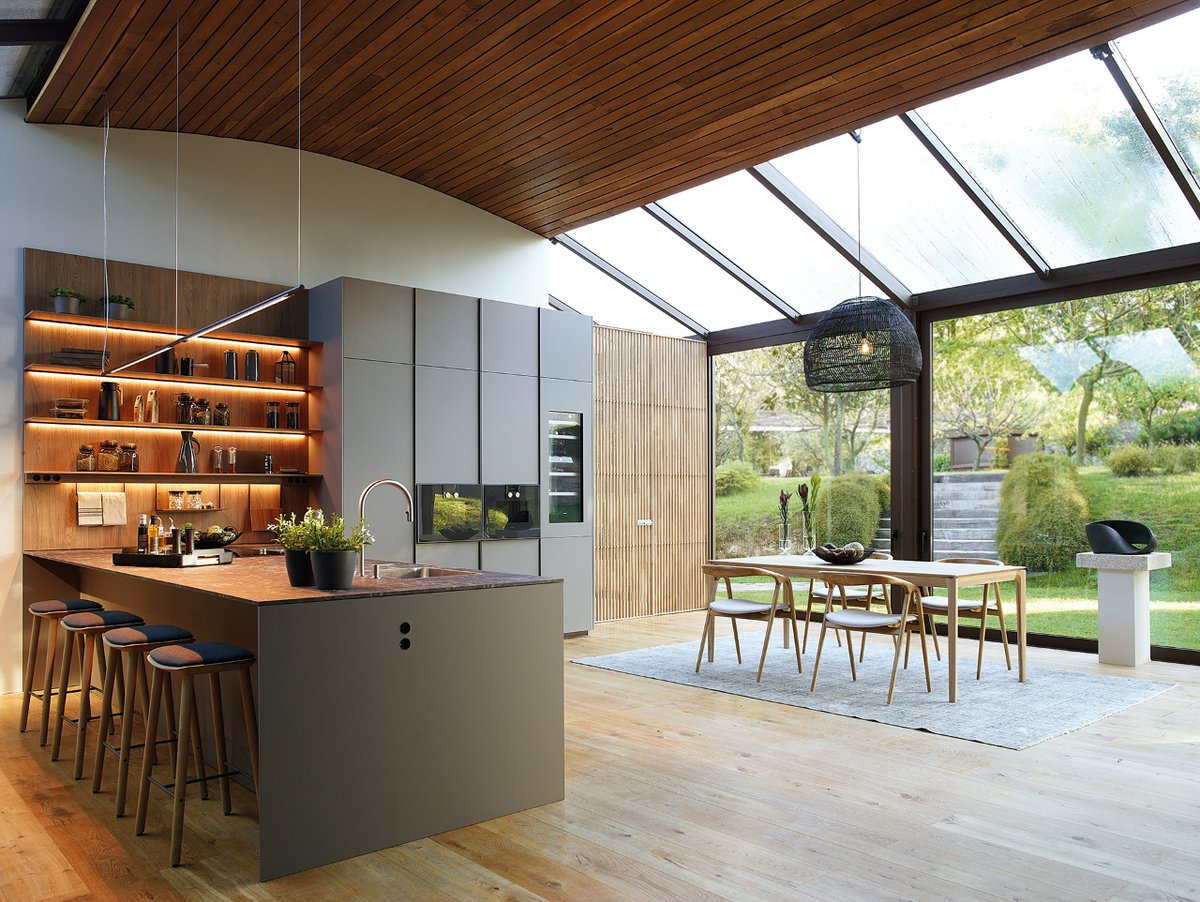 SimonElectricES's tweet photo. #SimonSlimSystem es el acompañante perfecto a un mobiliario como el de este proyecto. 💡 https://t.co/mpiwDzges8

Santos, especialista y líder🔝 en mobiliario de cocina de diseño atemporal, escogió nuestro producto para crear este espacio. 

Así da gusto cocinar, ¿verdad? 👨‍🍳 https://t.co/PGQZQWYuPg