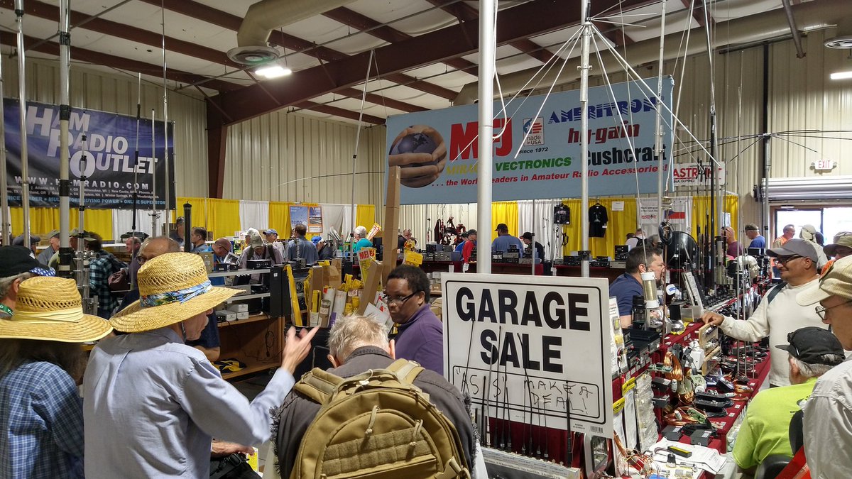 velodaniel's tweet photo. Had a great time at #HamCation .
Managed to win one of the hourly draw prizes , a #Yaesu FT5D HT! It will be put to good use! Will be back next year. #ve2dm #hamradio #mco #yul @Hamcation https://t.co/Zz3316FsiM