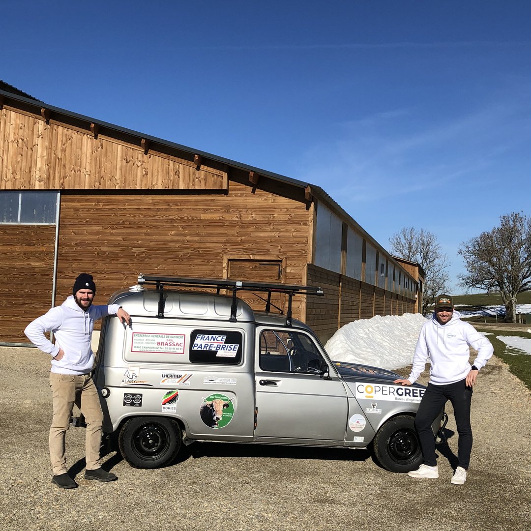 4L_Trophy's tweet photo. Projets #4Lab parrainés par @NorautoFr 🧪
—
Un panneau solaire pour la team “4l_trophihedrea” ! ☀️ @ihedrea
—
+ d'infos sur le 𝟰𝗟 𝗟𝗮𝗯 x parrainé par #Norauto
👉 https://t.co/14vFqS03Qw https://t.co/Xr5gJV5r5O