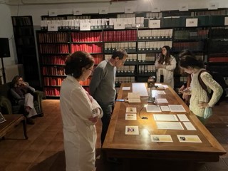 iqf_csic's tweet photo. Todavía estás a tiempo de ver “¿Puedes darme tres nombres?” en el #iqfr, obra que recupera  la figura de grandes mujeres científicas, que siguen siendo desconocidas para el público.

@CSICdivulga @FECYT_Ciencia @GE3C_RSEQF @RSEQ_STMadrid @CMyC_CSIC https://t.co/AozmWRuNTJ