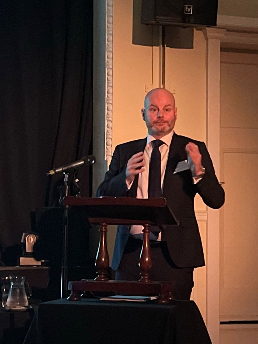 LandLawLLP's tweet photo. And an even bigger thank you to all our speakers - Alan Riley from @RileyPSL, Donna Barber &amp; Rebecca Hilton from @EdenPlanning, Michael Cantwell from @3volutionLtd &amp; Rachel Heald from @HKlawyers, we couldn’t do it without you! #experts #property #planning #Corporate #Construction https://t.co/5tLo0bvVxa
