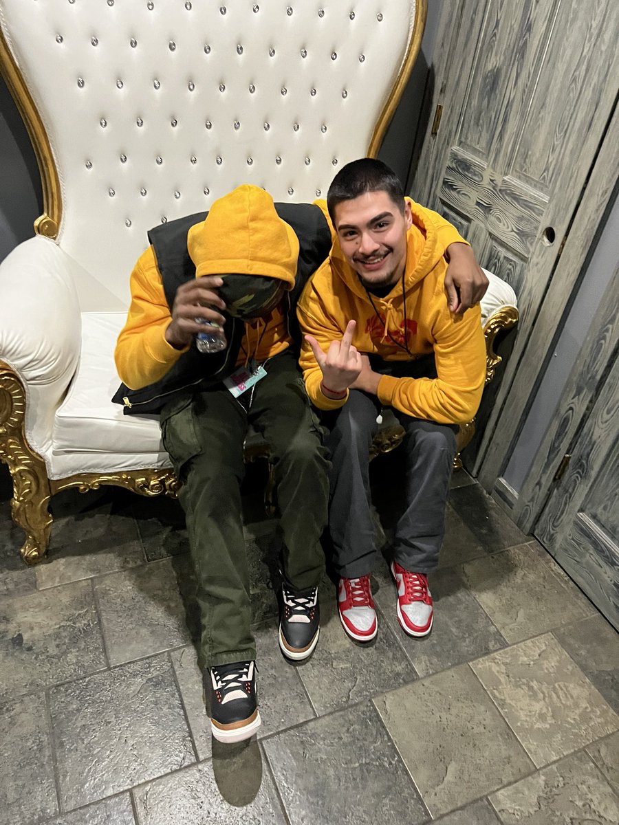yvngev's tweet photo. HAPPY BIRTHDAY TO MY BROTHER! YUNG PLEIT !! Love you gang ! 🤞🏾 https://t.co/QsKKqEkUM4