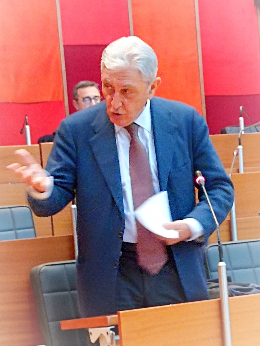 Nel consiglio comunale di Napoli, per intervenire in modo molto critico sull’autonomia differenziata