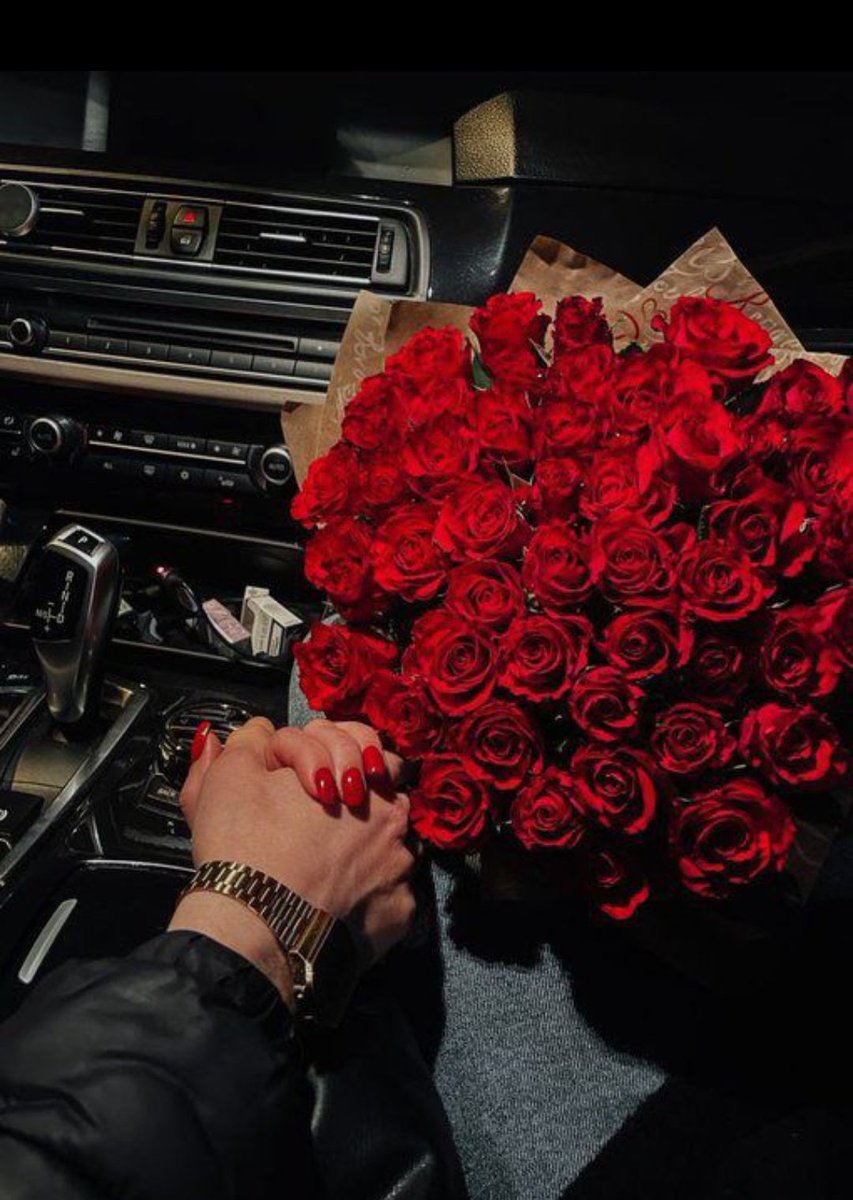 "كل عام وأنا أحبك وأتمناك لألف عام ♥️"