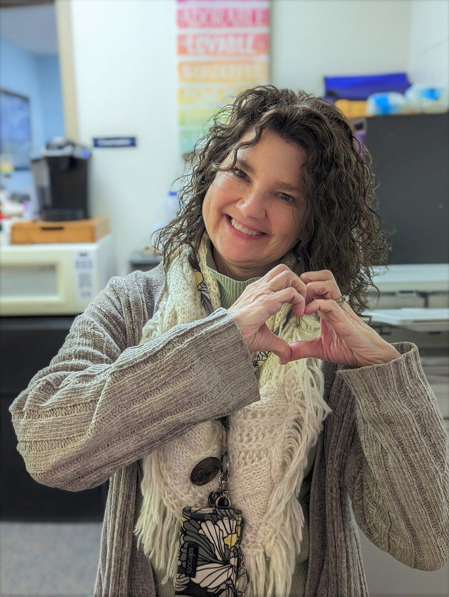 Ms. Adams, Mt. View Middle School, first worked as a Special Education teacher in HCPSS before she became a School Counselor. She loves working with the needs of middle school children. Read more about Ms. Adams: docs.google.com/document/d/1Um… <a href="/hcpss_mvms/">Mount View MS</a>