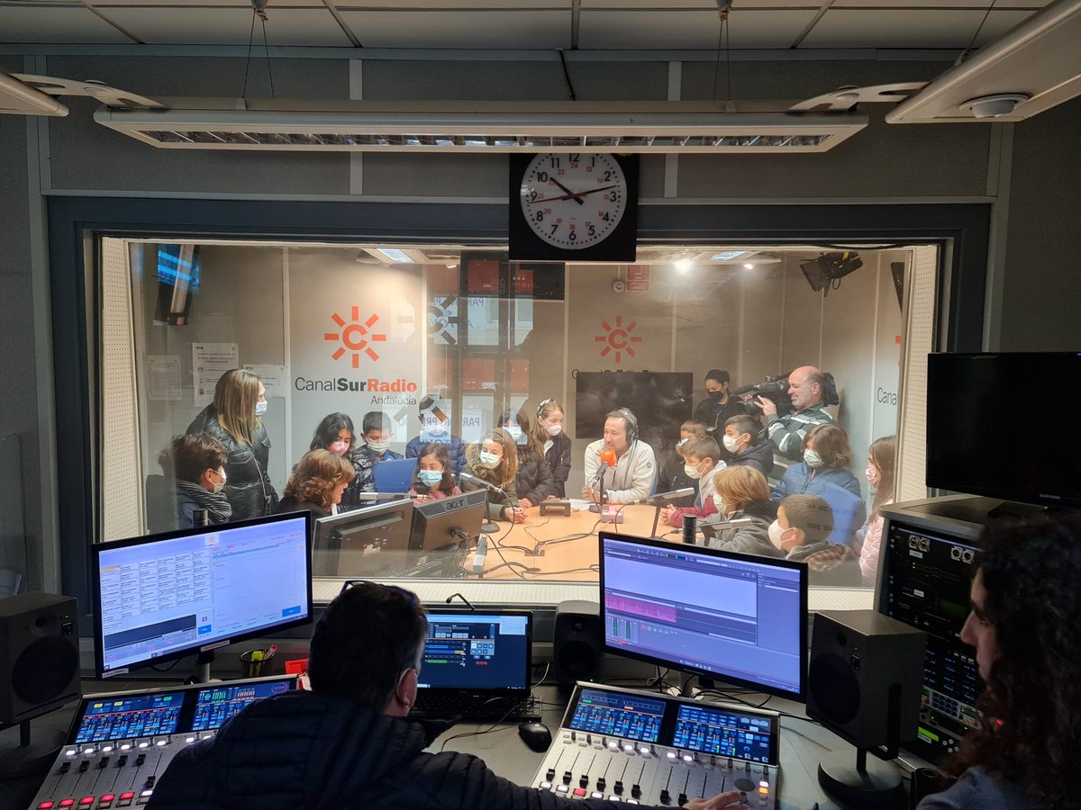 Prensa en mi mochila tweet media