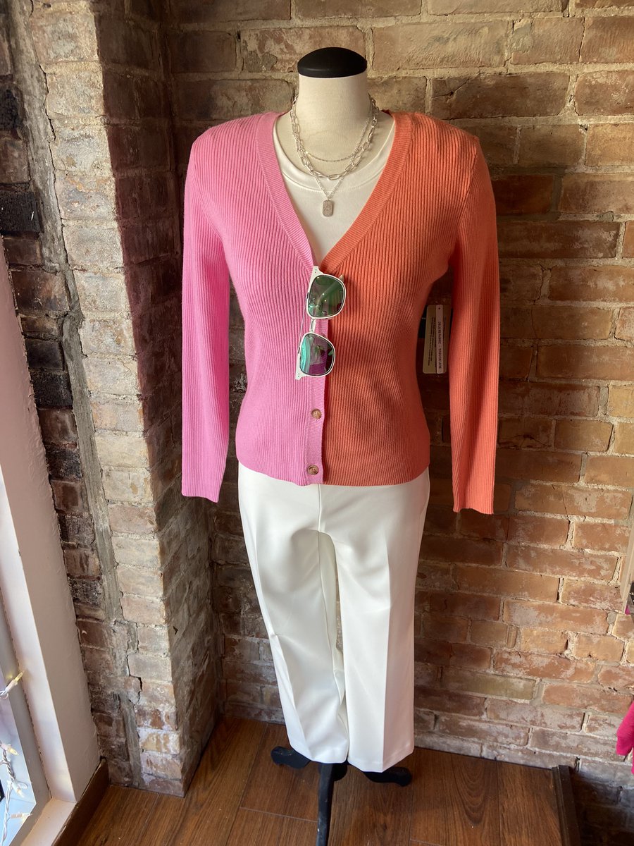 RachelsRoom's tweet photo. Perfect top for your Valentines night!💕
.
.
#shopck #ckont #rdstylelabel #uppants #chathamkentontario #sarniaontario #londonontario #windsorontario #torontoontario #springfashion #style2023 #styleover50 #styleover40 #styleover30 #styleover60 #styleover70 #cardigan https://t.co/5FcoYg9dVS