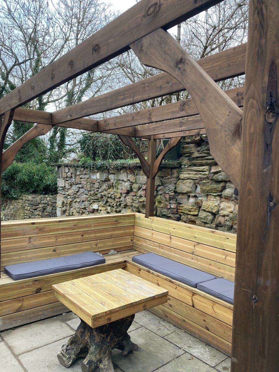 co_financing's tweet photo. In 2022 the Greenlife Project, delivered by Three 13, started to renovate a disused and unsafe garden at the back of Alington House Community Hub in Durham.
Fast forward 12 months and the hard work of 20 participants and the space has been completely revolutionised!
#CFO3 https://t.co/MvLns0TIdr