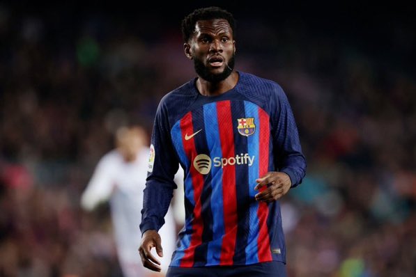 FRBarca_'s tweet photo. Un gros match de Kessié hier soir. Le travail qu'il a fait défensivement a été titanesque, mais il a aussi été important avec le ballon à ses pieds. 

(Sport) https://t.co/KkdXd8FRLi