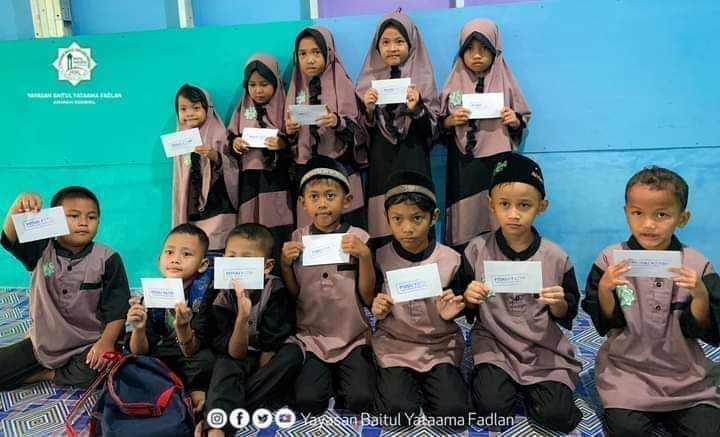 <a href="/Utamajaya15/">Utama jaya</a> Assalamualaikum kakak, kakak bagaimana kabarnya disana apakah sehat kak?

Alhamdulillah kaak dapat salam sayang dari adik-adik asuhnya kakak disini kak 🙏