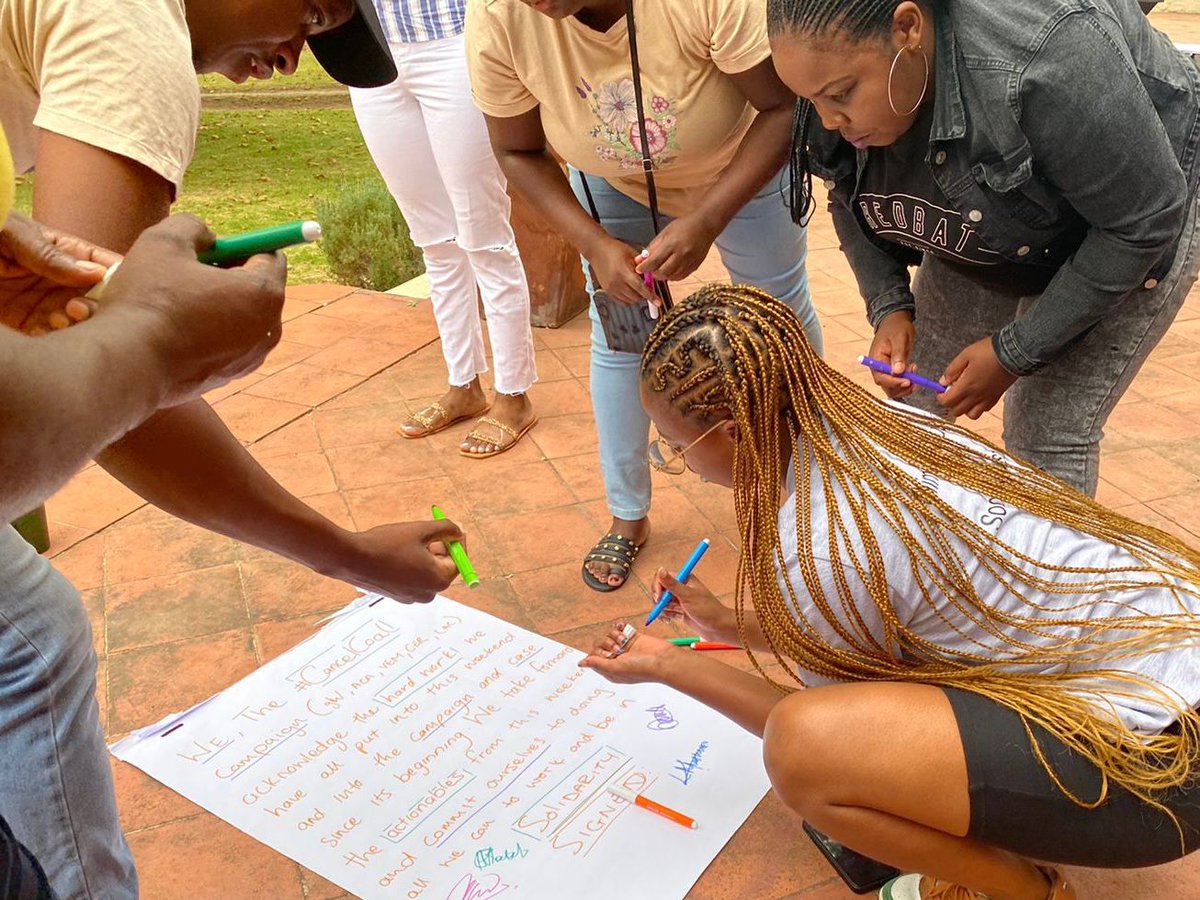 ✊ Over the weekend, the #CancelCoal coalition composed of team members from Vukani Environmental Movement, African Climate Alliance, groundWork, Centre for Environmental Rights, and Life After Coal gathered in Cape Town to workshop the next steps for the campaign in 2023!