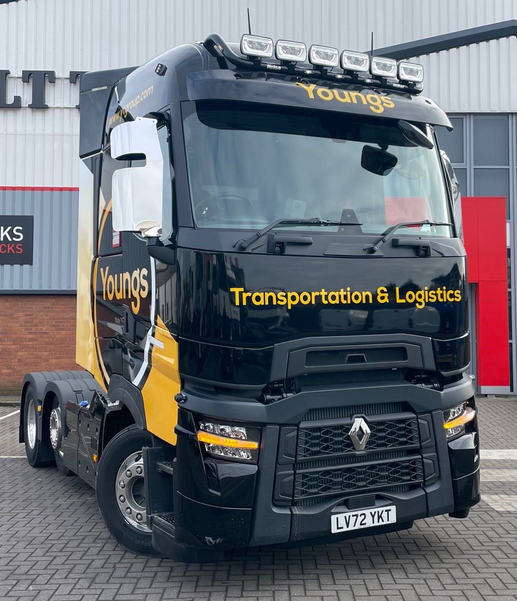 We do Side Skirts too! The perfect finish to this Youngs truck..
Get yours here - hatchercomp.co.uk 
#aerodynamics #Trucks #Renault #Haulage