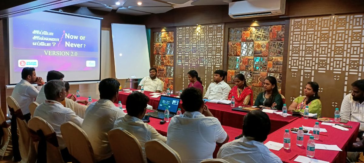 TaiyangxiL's tweet photo. "NOW OR NEVER ","Version 2.0" 
#Taiyangxi #drsugumarbalakrishnan #sugumar #balakrishnan #jbgroup #hotelsaiba #businessmeeting https://t.co/e14aGloPH5