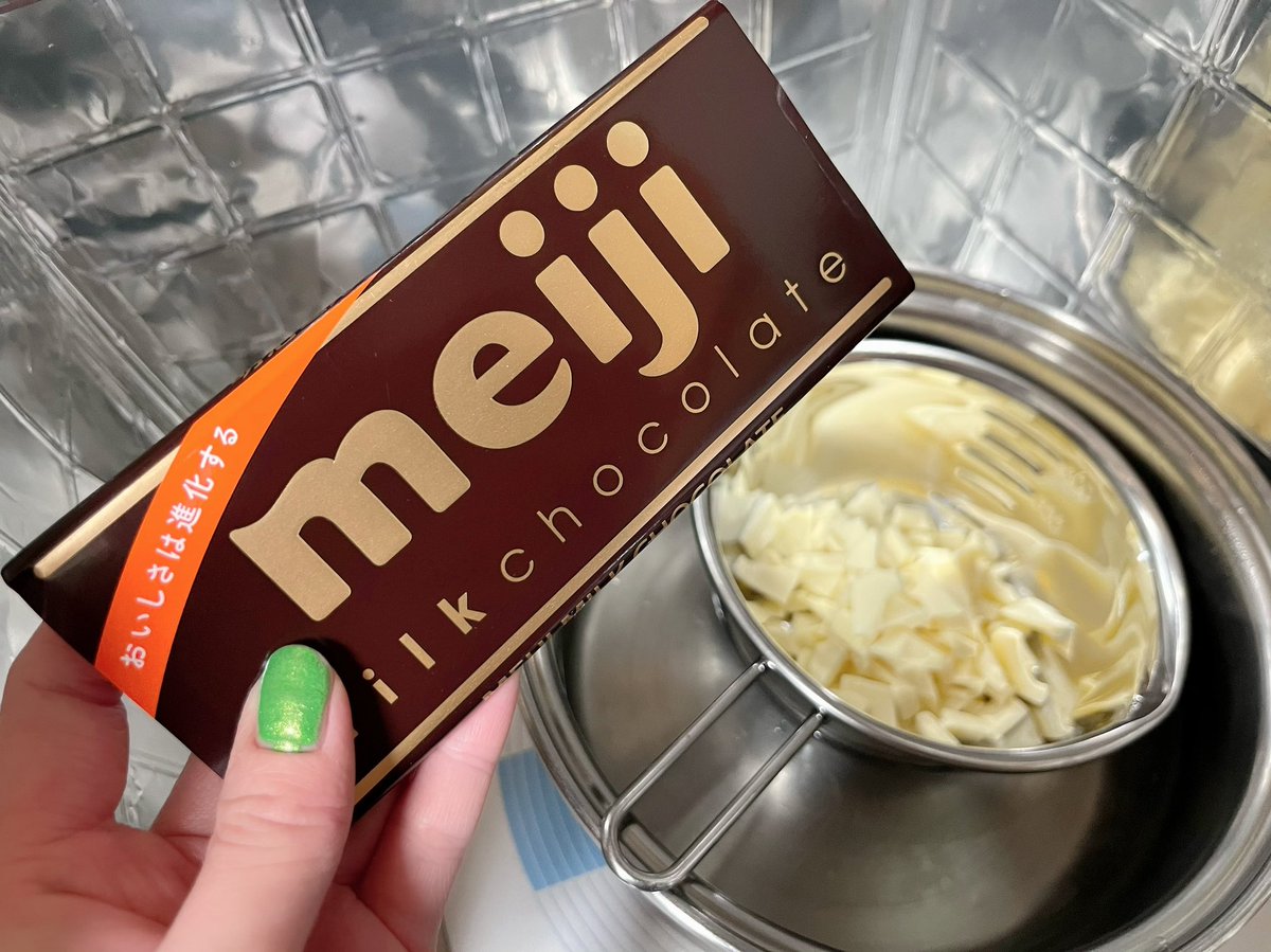 hm_kissa's tweet photo. こんな時間からチョコ作り🍫してる👨‍🍳
1年に1回しかしないお菓子作りの日← https://t.co/or4iHBm2bd