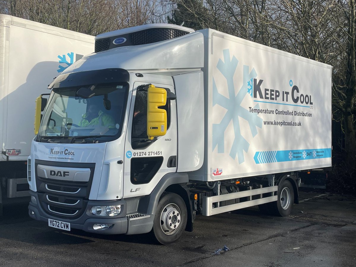*SPOILER ALERT*
The first of our customers new fleet is up and running.. 
Fridge Spoilers are available on a wide range of vehicles including DAF, Volvo, Renault and Mercedes, contact us for more information.. hatchercomp.co.uk
#Fridge #Spoiler #DAF #LF
