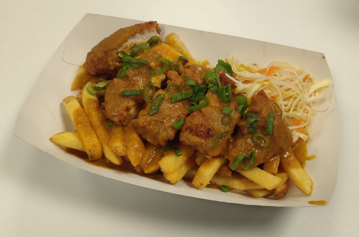 💙Attention <a href="/Official_BRFC/">Bristol Rovers</a>  fans attending the Ipswich Town match tomorrow evening. What better way to show how much you love someone by treating them to chef <a href="/DanLotinga/">danlotinga</a>'s homemade Chicken Katsu Dirty Fries from Irene's Kitchen. Open from 17.00. 💙😋 #UTG