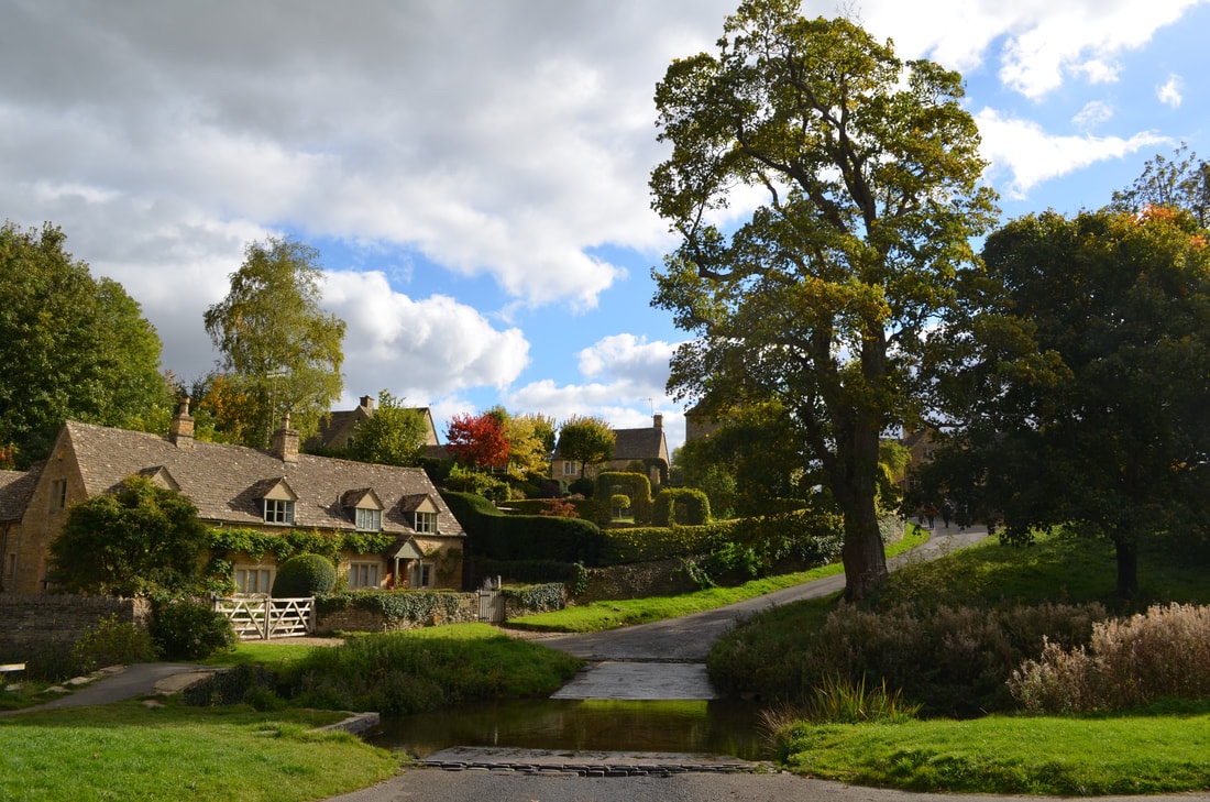 gcyfrg's tweet photo. We are looking forward to July 2023, for a week of writing at the 5th Annual GCYFRG International Summer Writing Retreat,  in the beautiful Cotswolds 
Come join us! 
Read more and find out how to apply: https://t.co/D3hb9lfzZX
Deadline for sending EOI booking form 14-03-23. https://t.co/o8RFCJ1TS0