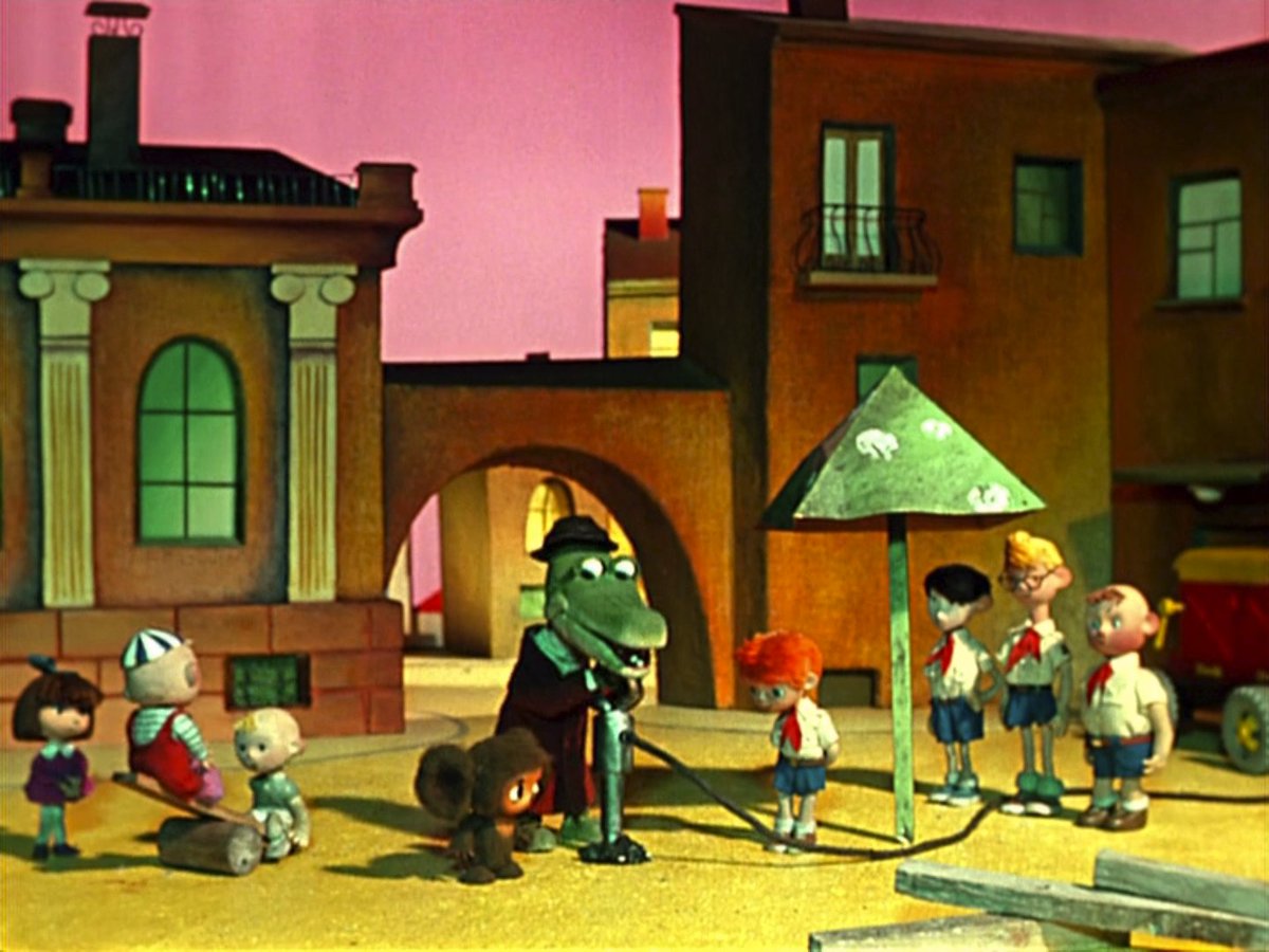 крокодил гена строит площадку. чебурашка и крокодил гена мы строили строили и наконец построили. крокодил гена строит площадку. крокодил гена мультфильм. крокодил гена строит площадку.