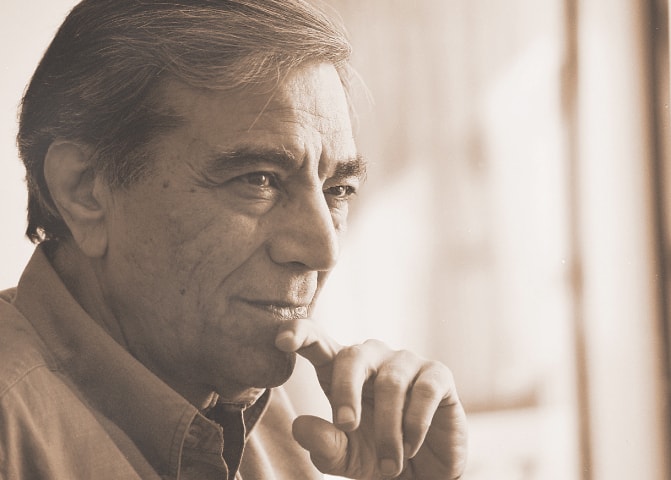 stardustnstorms's tweet photo. Zia mohyeddin
June 20,1931 to Feb 13,2023
#rip
#Pakistan
#pakistanlegacy https://t.co/igJzPVxZZP