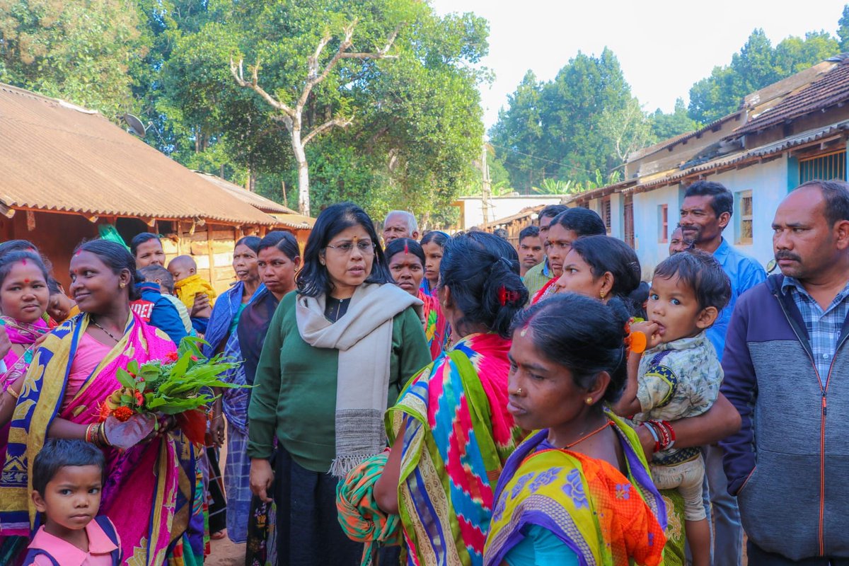 scstdevdept's tweet photo. #Observe2Act is a unique effort by the Department to assist the District administration in  the implementation of all schemes under the Department through monthly district visits by the State team headed by Commissioner &amp; Secretary , Roopa Roshan Sahoo. 

#Observe2Act #O2A https://t.co/URjGtBZ3BH
